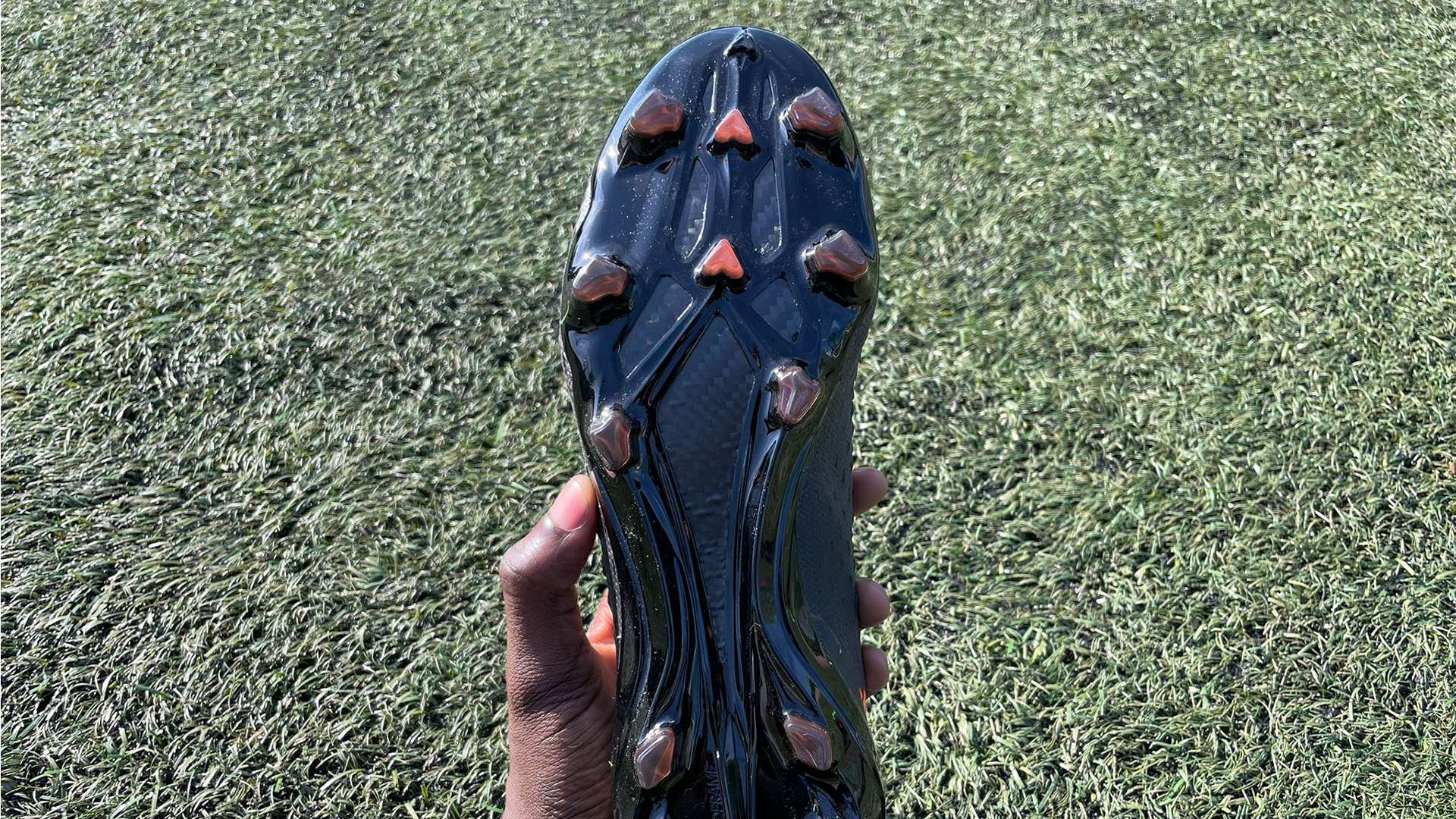 伊朗总统：美国搅乱地区局势 伊朗不会低头.