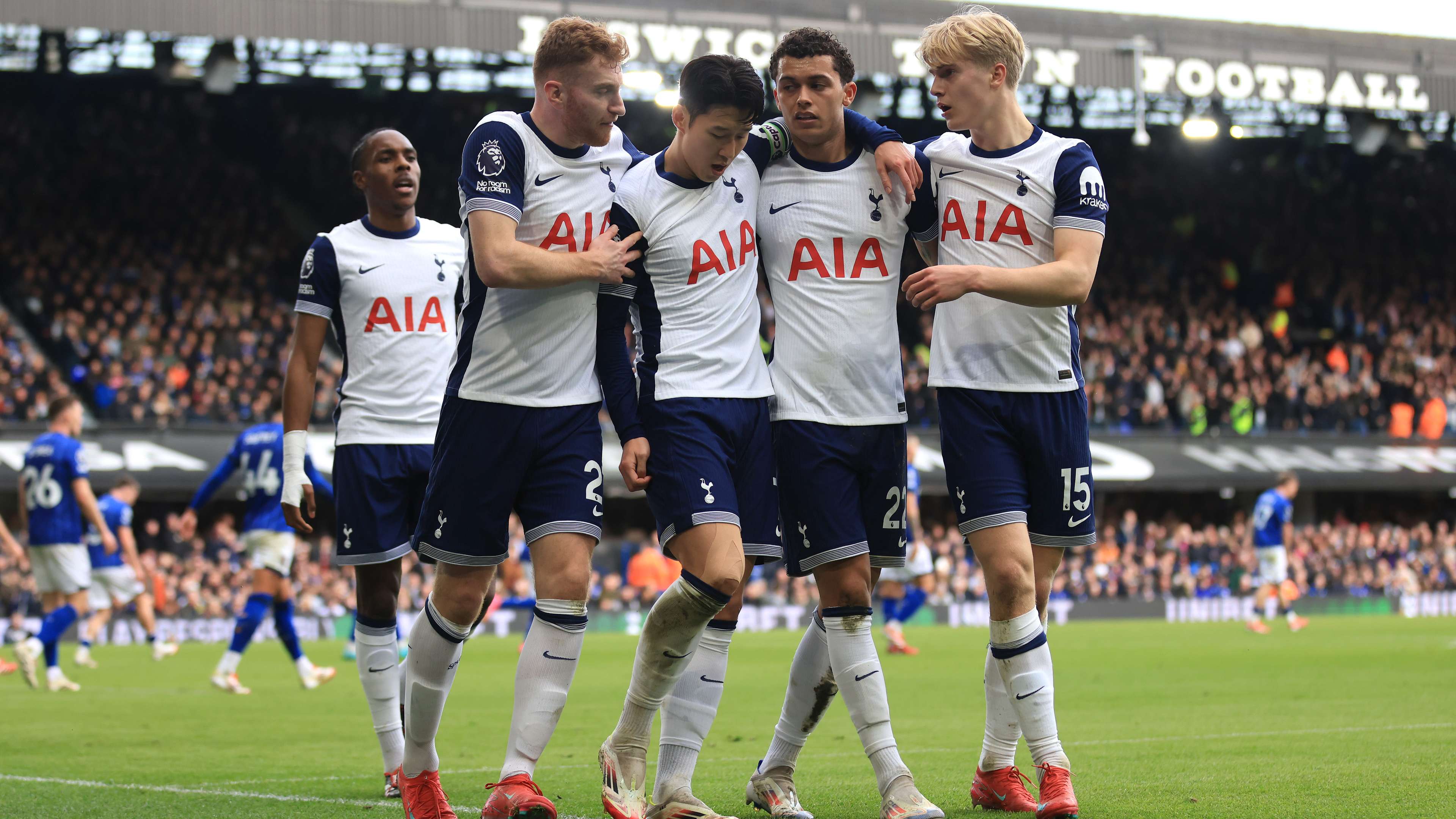 在采访中提 在采访中提